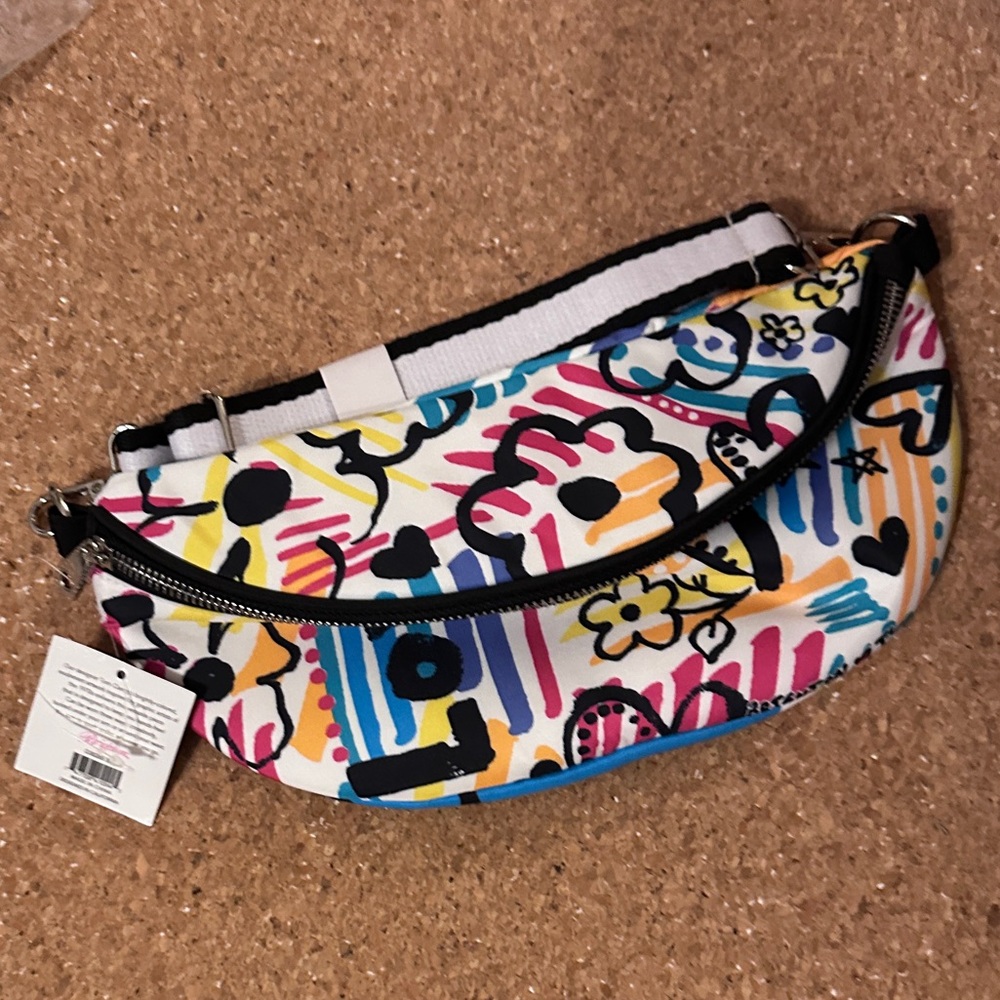 Brighton Graffiti Love Cross Body Belt Bag

$78

STYLE D30265

14